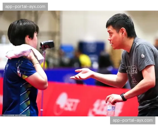 特写镜头:教练在池边对未能达标的弟子说“没关系,我们已尽全力”